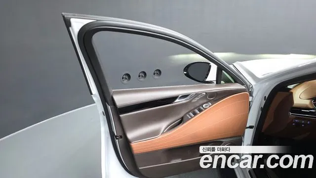 Genesis G80 RG3 — Фото автомобиля 13