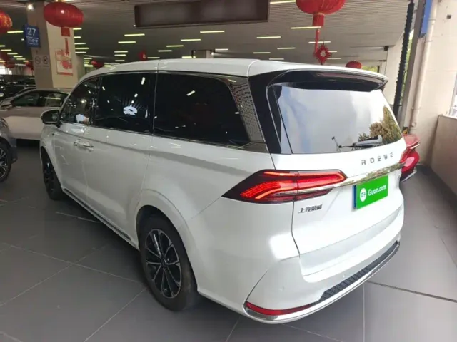 Roewe iMAX8 — Фото автомобиля 4