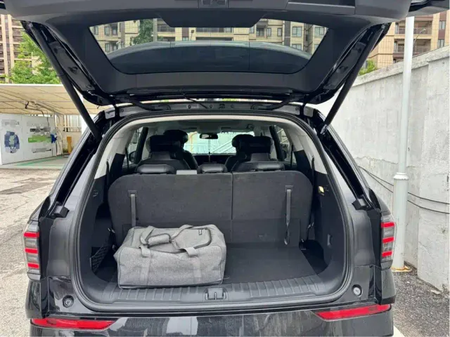 Ford Edge — Фото автомобиля 5