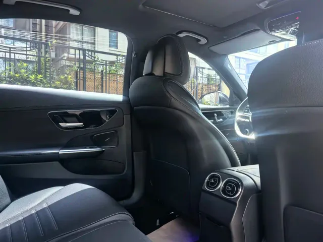 Mercedes-Benz C-Class — Фото автомобиля 10