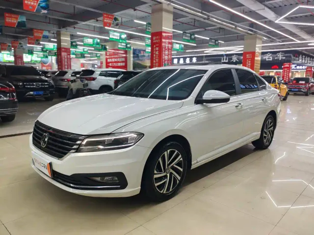 Фотография автомобиля — Volkswagen Lavida