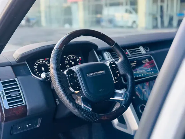 Land Rover Range Rover — Фото автомобиля 5