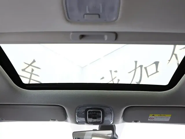 Hyundai Elantra — Фото автомобиля 14