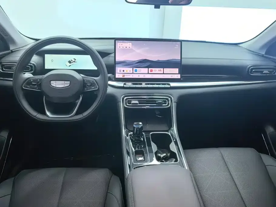 Geely Emgrand 2026 Model Fifth Generation 1.5T Light Chaser Edition — Фото автомобиля 12