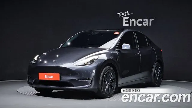 Фотография автомобиля — Tesla Model Y