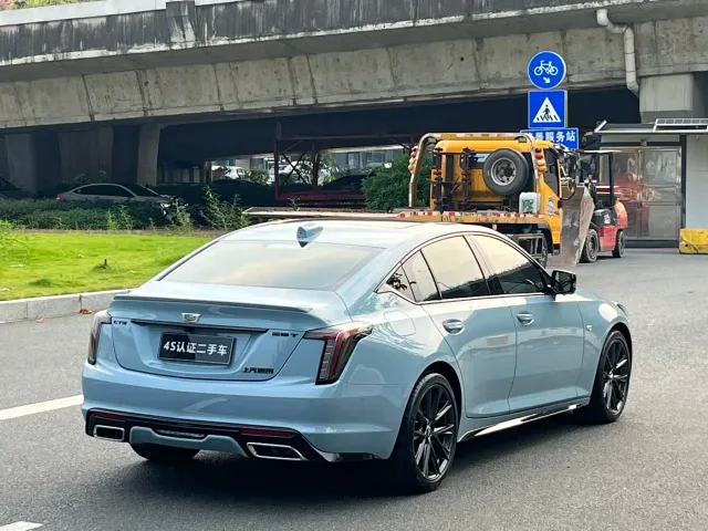 Cadillac CT5 — Фото автомобиля 5