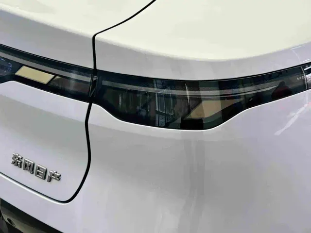 Nissan N7 — Фото автомобиля 13