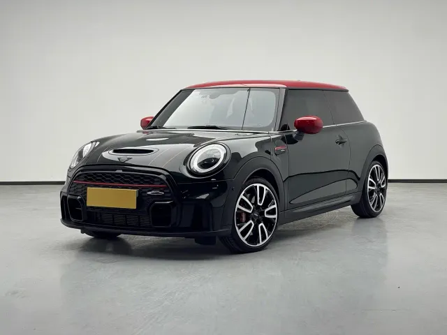 Фотография автомобиля — MINI John Cooper Works
