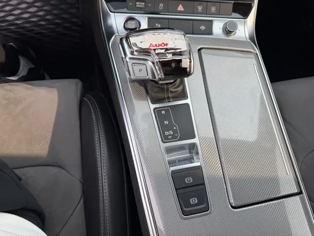 Audi A6L — Фото автомобиля 18