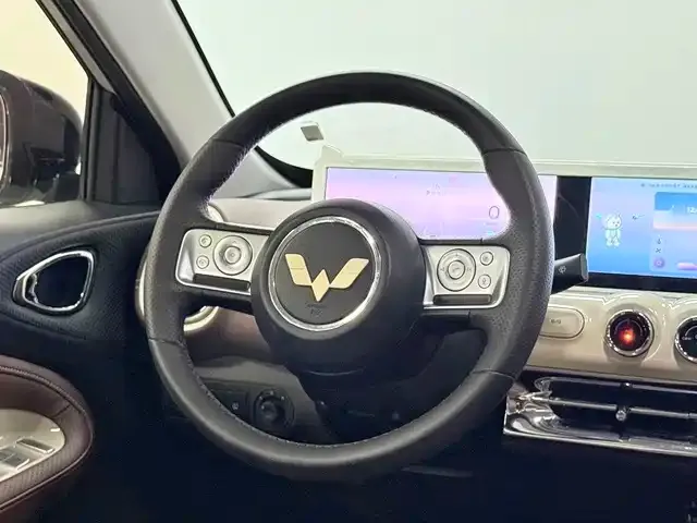 Wuling Bingo — Фото автомобиля 16