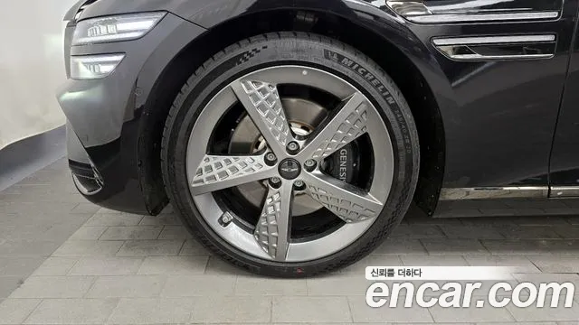 Genesis G80 Бензин 3.5 турбо AWD — Фото автомобиля 5