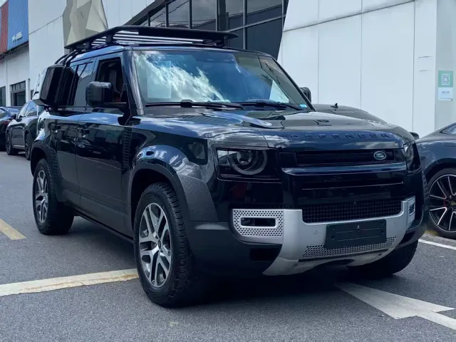Land Rover Defender — Фото автомобиля 2