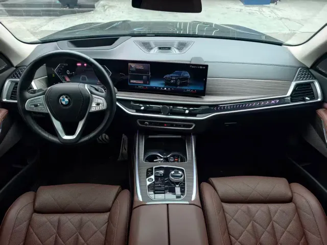 BMW X7 — Фото автомобиля 13