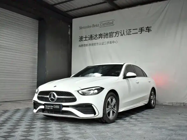 Mercedes-Benz C-Class — Фото автомобиля 4
