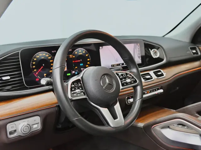 Mercedes-Benz GLE-Class — Фото автомобиля 18