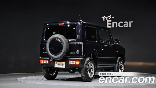 Suzuki Jimny — Фото автомобиля 2