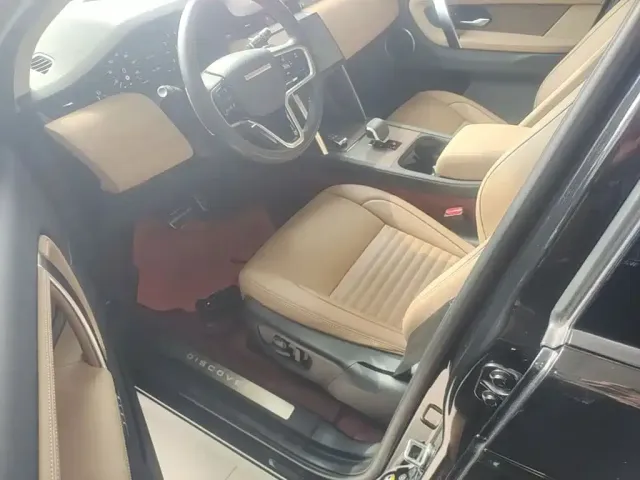 Land Rover Discovery Sport — Фото автомобиля 15