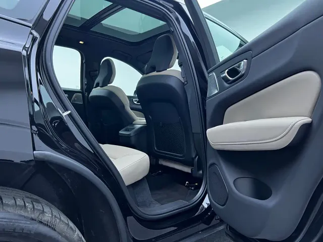 Volvo XC60 — Фото автомобиля 23