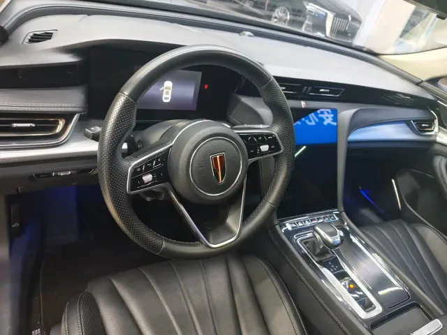 Hongqi H5 — Фото автомобиля 7