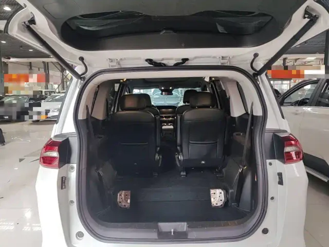 GAC Trumpchi M6 — Фото автомобиля 18