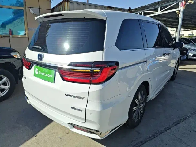Honda Odyssey — Фото автомобиля 6