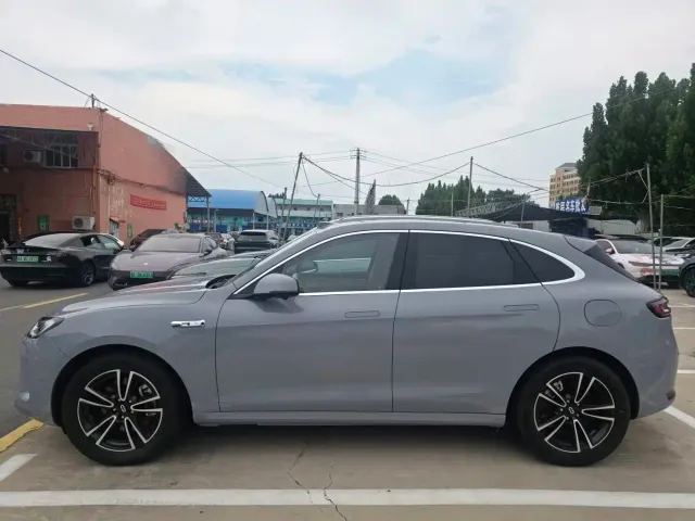 Aito M5 — Фото автомобиля 10