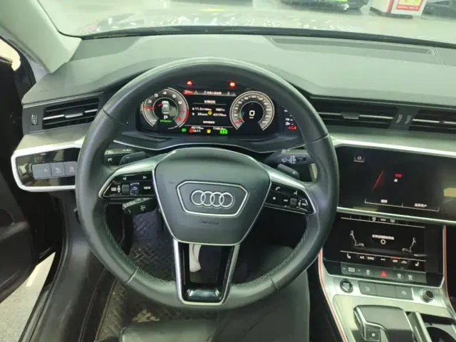 Audi A6L — Фото автомобиля 10