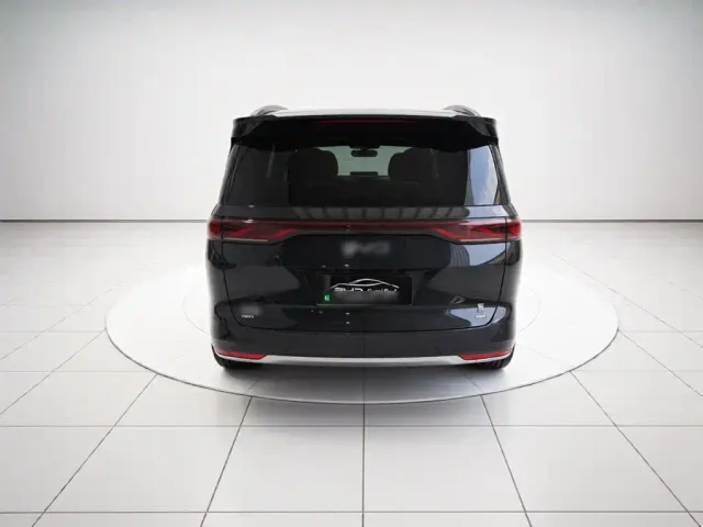 BYD Xia — Фото автомобиля 5