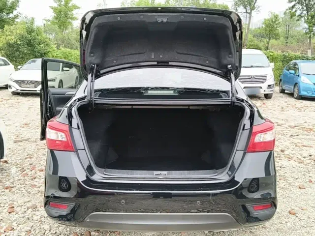 Nissan Sylphy — Фото автомобиля 18