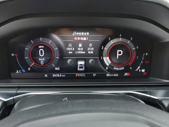 Ford Explorer — Фото автомобиля 14