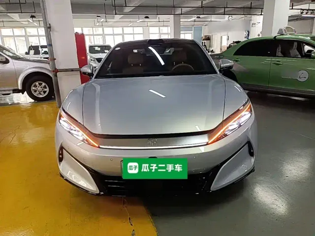 BYD Han L — Фото автомобиля 2