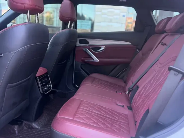 Jetour X70 Plus — Фото автомобиля 11
