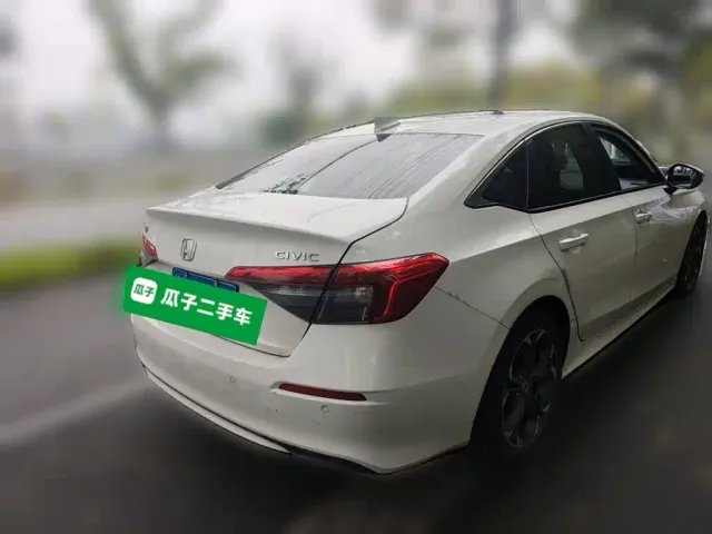 Honda Civic — Фото автомобиля 4