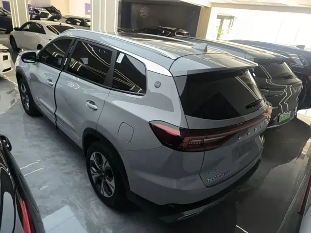 Chery Tiggo 8 PRO EV — Фото автомобиля 4