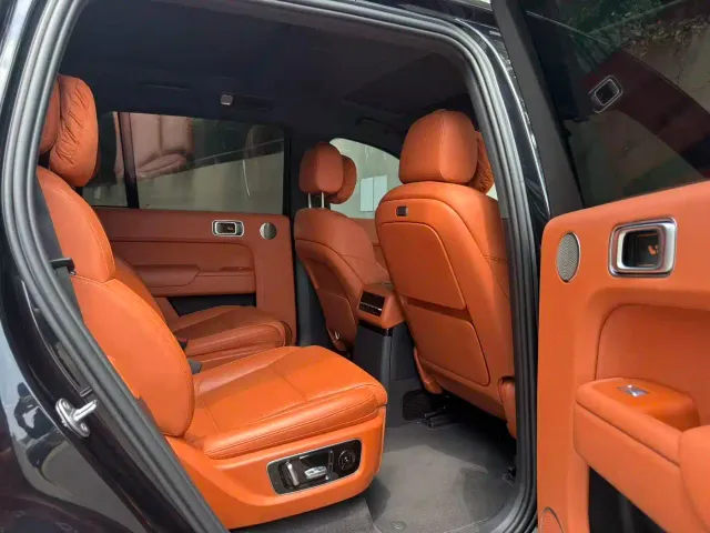 Li Auto L9 — Фото автомобиля 12