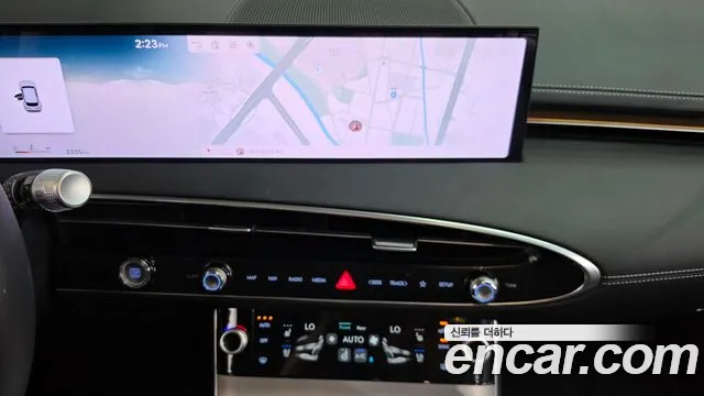 Genesis GV70 — Фото автомобиля 14