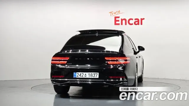 Genesis G80 Бензин 2.5 турбо AWD — Фото автомобиля 4