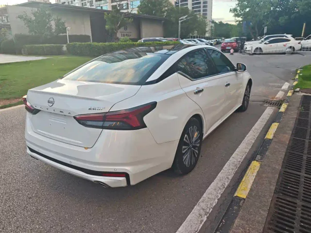 Nissan Teana — Фото автомобиля 7