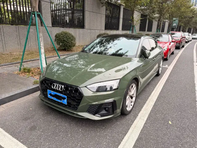 Фотография автомобиля — Audi A5