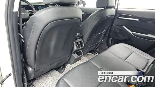 Kia Seltos New — Фото автомобиля 29