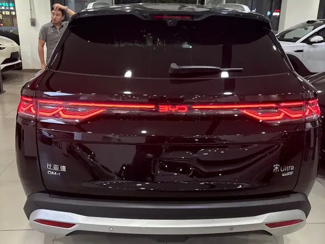 BYD Song Ultra — Фото автомобиля 8
