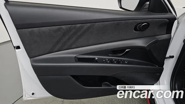 Hyundai AVANTE — Фото автомобиля 21