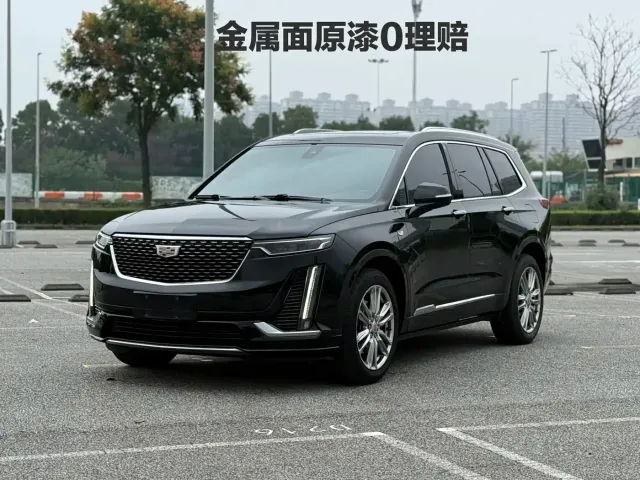 Фотография автомобиля — Cadillac XT6