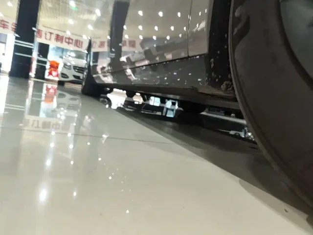 Li Auto MEGA — Фото автомобиля 20
