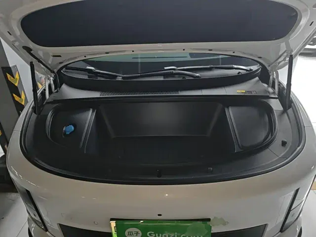 Li Auto i6 — Фото автомобиля 15