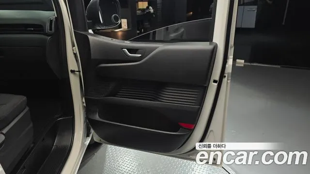 Hyundai Staria — Фото автомобиля 13