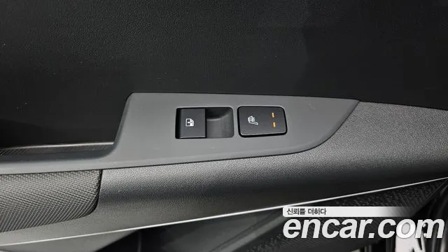 Kia Niro New — Фото автомобиля 25