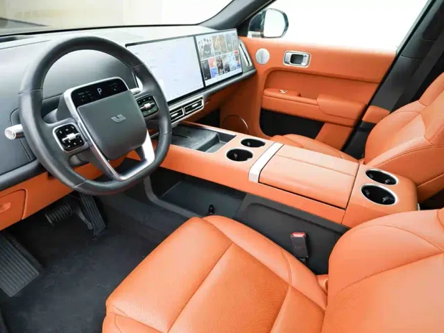 Li Auto L9 — Фото автомобиля 9