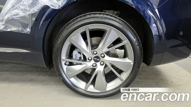 Genesis GV70 2.5T Бензин AWD — Фото автомобиля 19