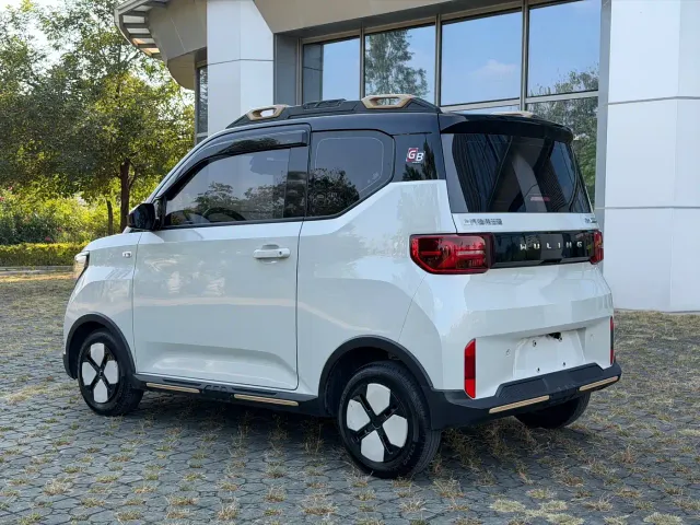 Wuling Hongguang Mini EV — Фото автомобиля 6